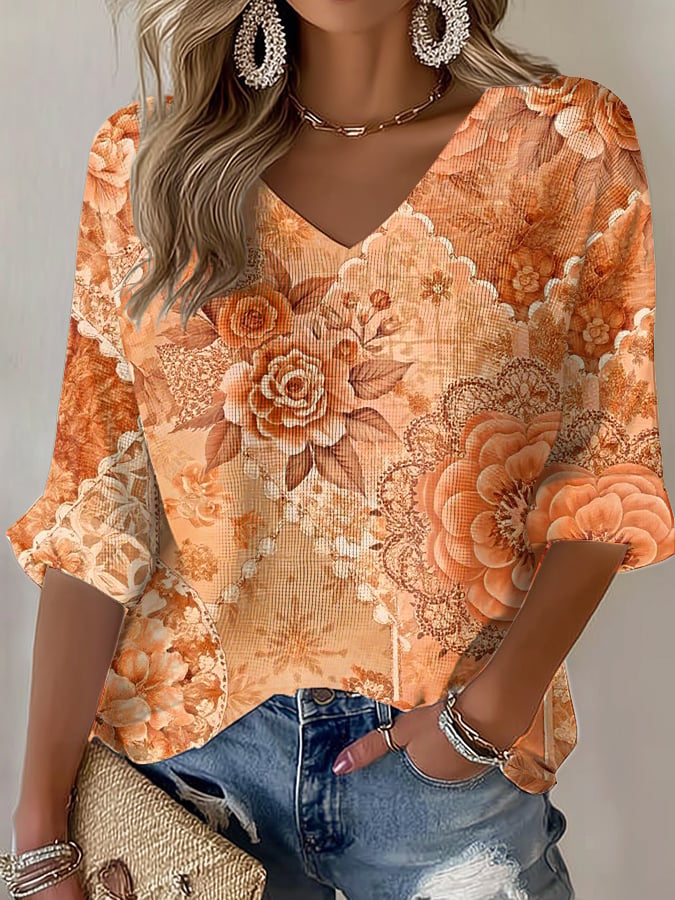 Women's Pink Art Print V Neck T-shirt